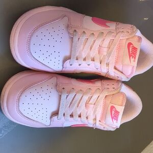 Nike Dunks Low- US 5.5